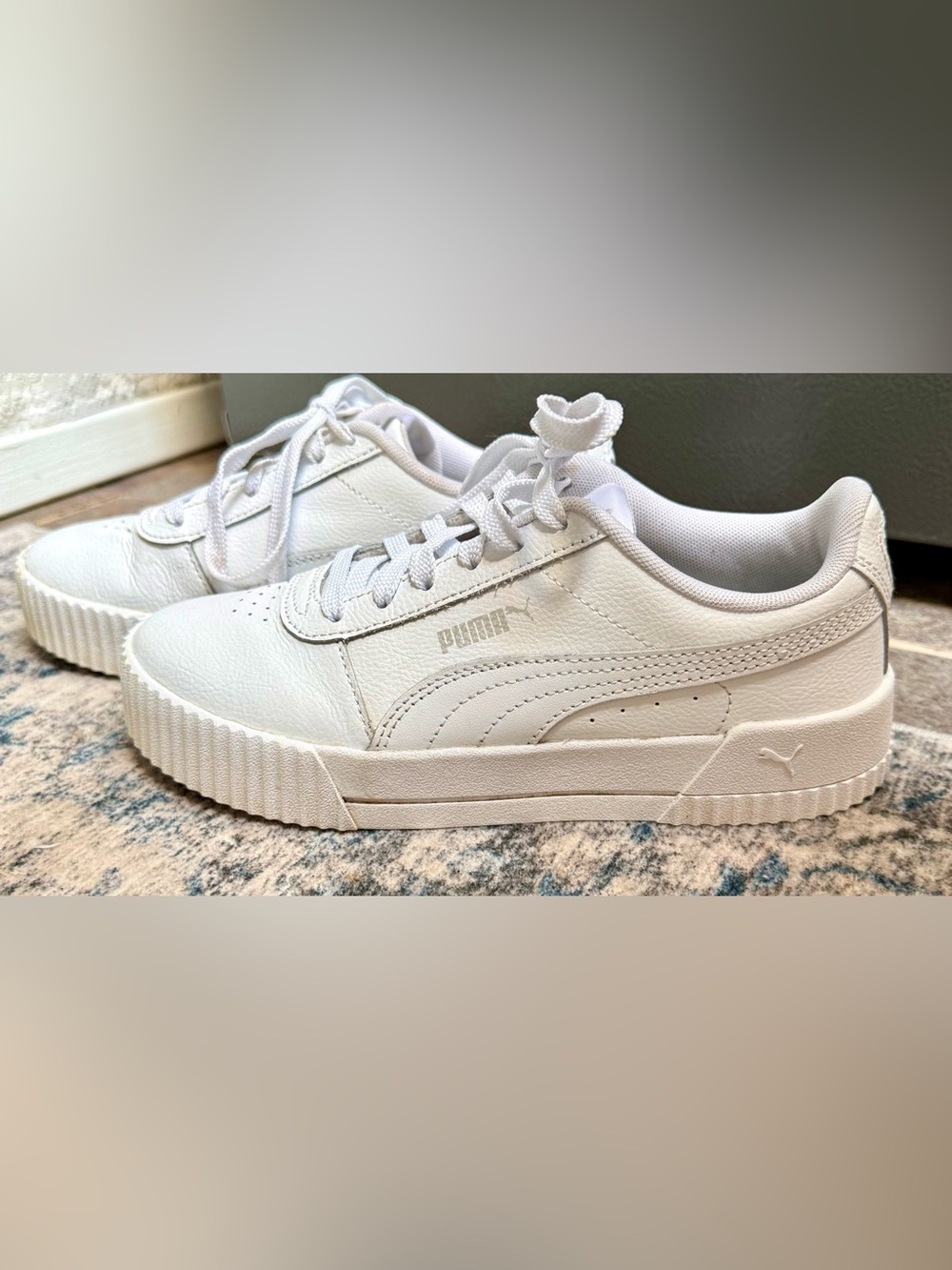 Puma Women's White Sneakers Size 6